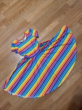 DotDotSmile Sparkle Rainbow cap dress size 7